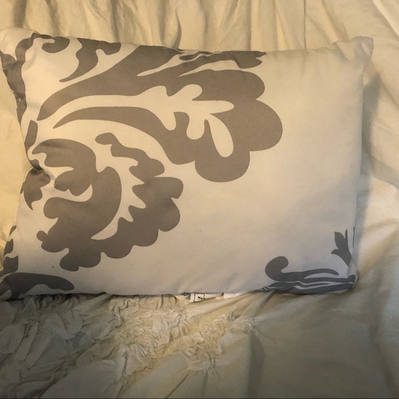 Mainstays Other - Throw pillow